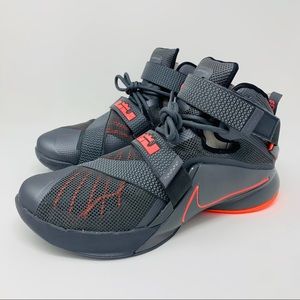 Nike Lebron Soldier 9 Premium Basketball Shoes
